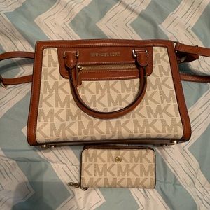 Michael Kors Purse & Wallet